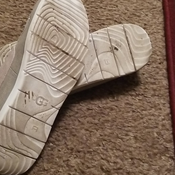 Uggs  boat shoes NWOT - Picture 4 of 4